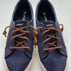 Sperry canvas shoes